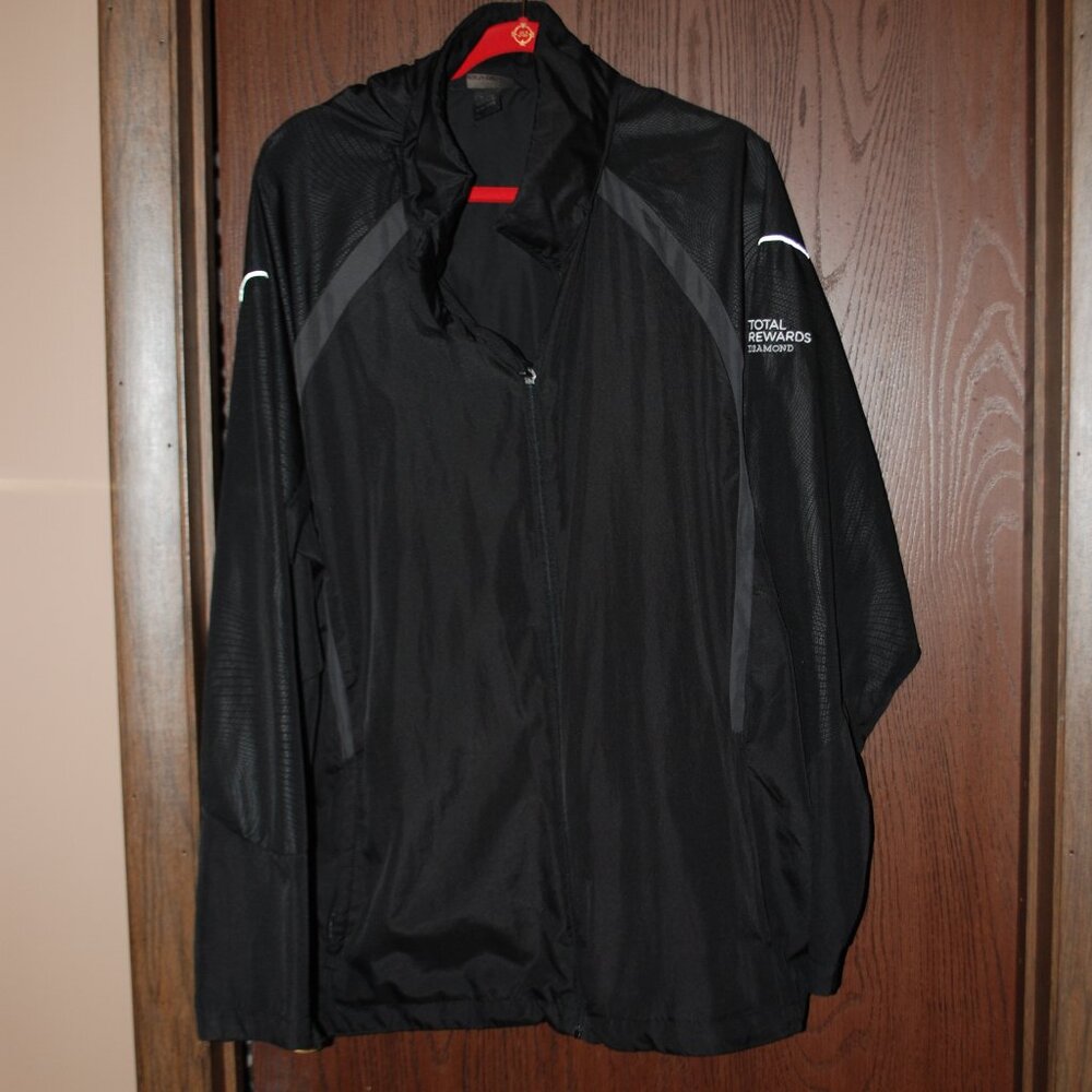 Total Rewards Diamond Hooded Windbreaker - XXL